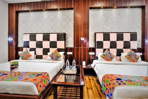 Hotel Metro Лакхнау Экстерьер фото