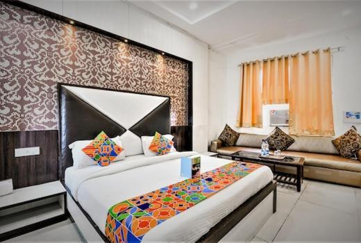 Hotel Metro Лакхнау Экстерьер фото